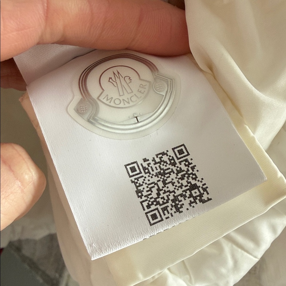 Moncler Kids Cream Puffer Jacket 3T - Picture 9 of 11